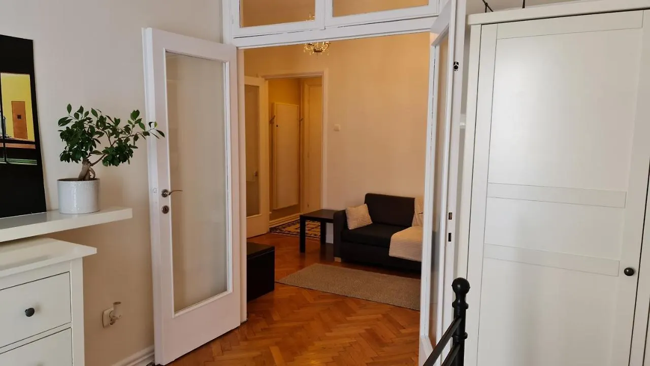 Apartment 19 Бухарест 0*,  Румыния